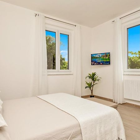 La Spezia - New Home With Netflix & Free Parking المظهر الخارجي الصورة