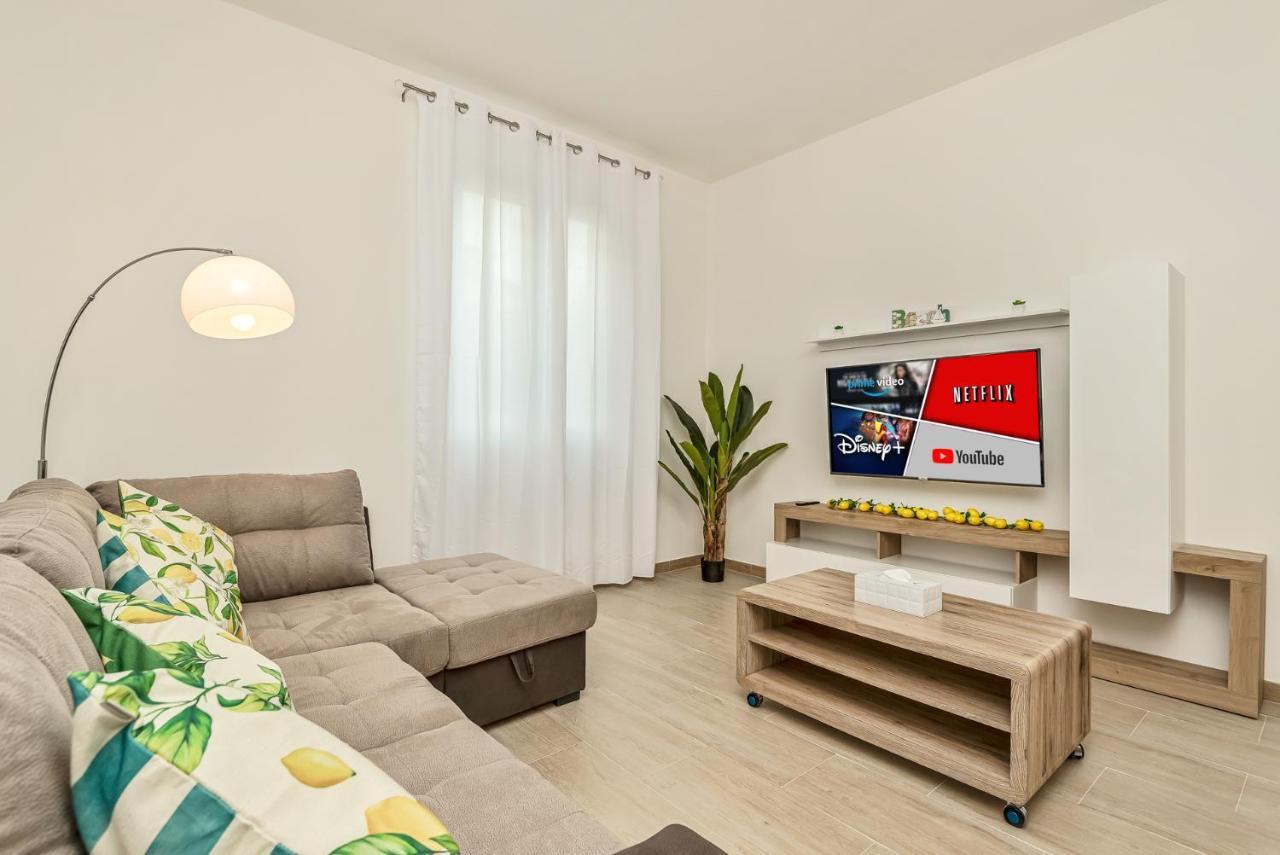 La Spezia - New Home With Netflix & Free Parking المظهر الخارجي الصورة